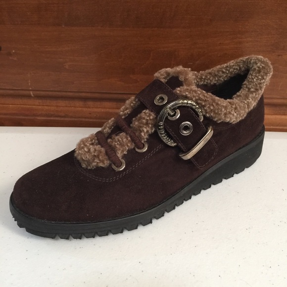 Stuart Weitzman Fur Lined Suede Shoe | Ankle Boot - Picture 16 of 16